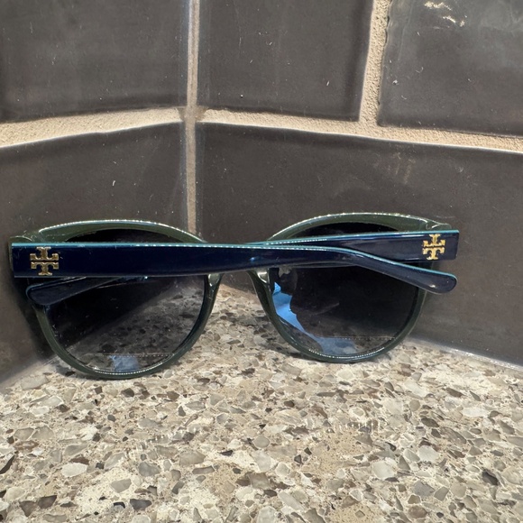 Tory Burch TY 7095 Sunglasses